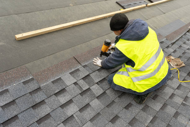Best Residential Roofing Contractor  in Lincoln Center, KS