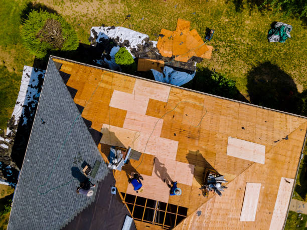 Best Local Roofing Companies  in Lincoln Center, KS